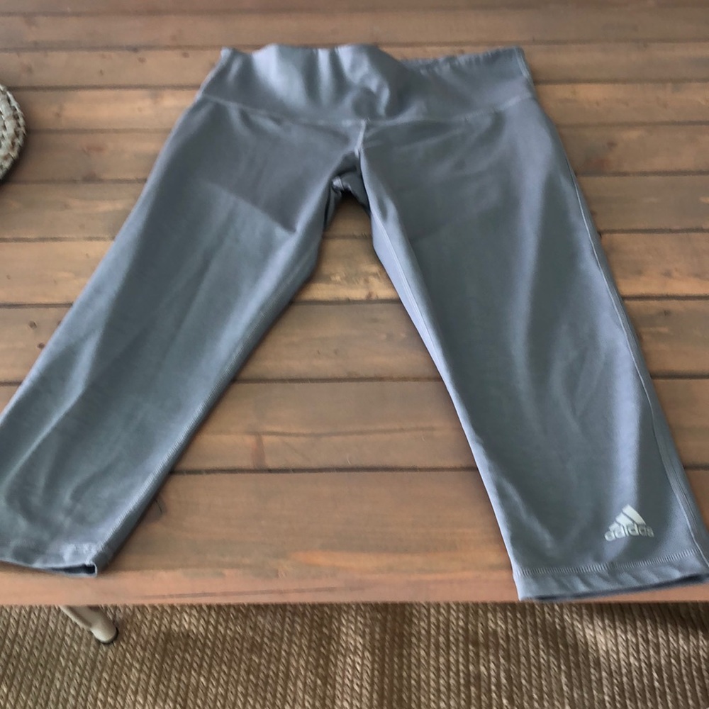 Cropped work out pants